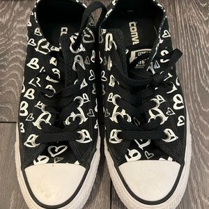 Black & white hearts converse, size 6.5